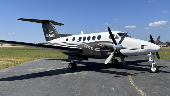 Beechcraft King Air 300